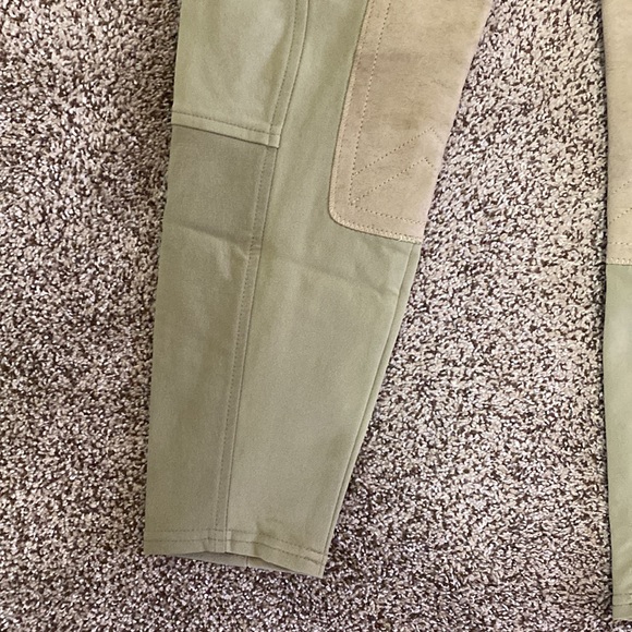 Ariat pro series Pro Circuit breeches. Like new - Picture 2 of 8